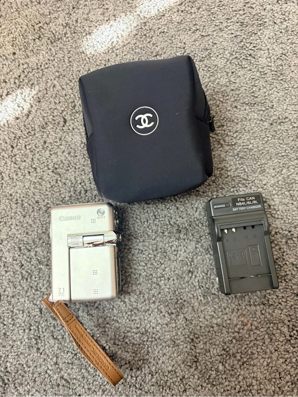 Canon compact digital